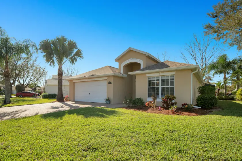 Orlando Area 4 BR / 3 BA Villa - Pool, Spa, Spielzimmer, Wi-Fi, Gated Community - Image 1