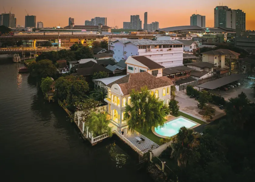 Arpo Pool Villa Riverside Bangkok - Image 1