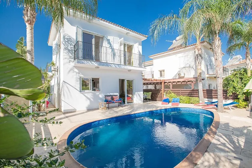 Villa Dion, Modern 3BDR Villa with Pool, Close to the Beaches and Amenities - Image 1