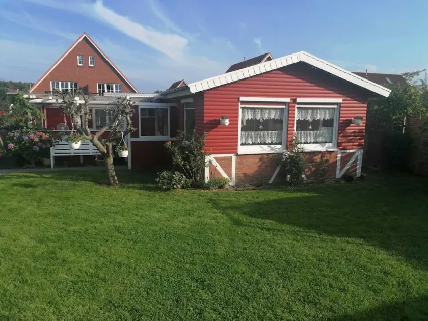 Lovingly furnished holiday home in a quiet location - Image 1