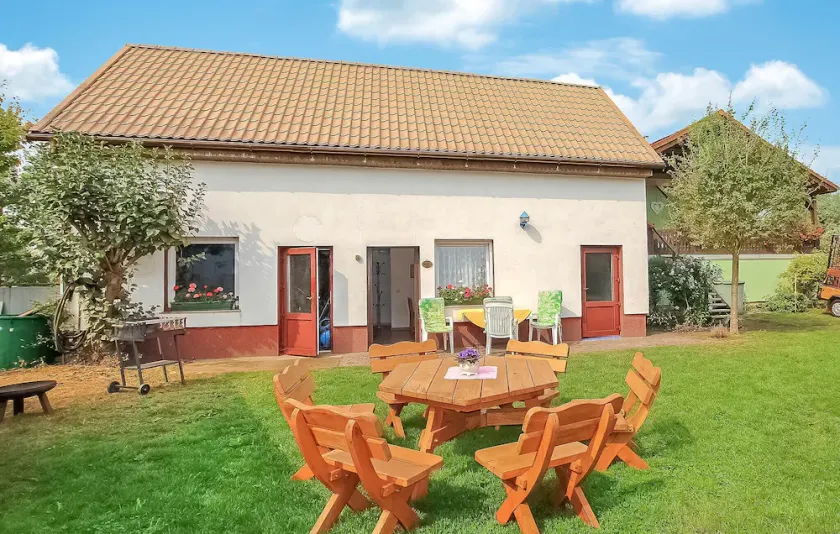 1 bedroom beautiful home in Luckow - Image 1