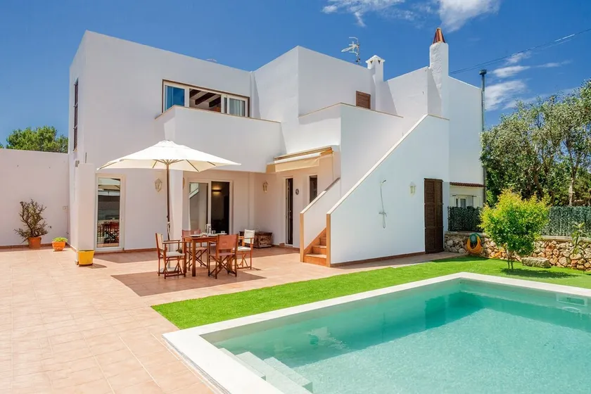 Apartamento de férias \"Villa Payu\" com piscina, Wi-Fi e ar condicionado - Image 1