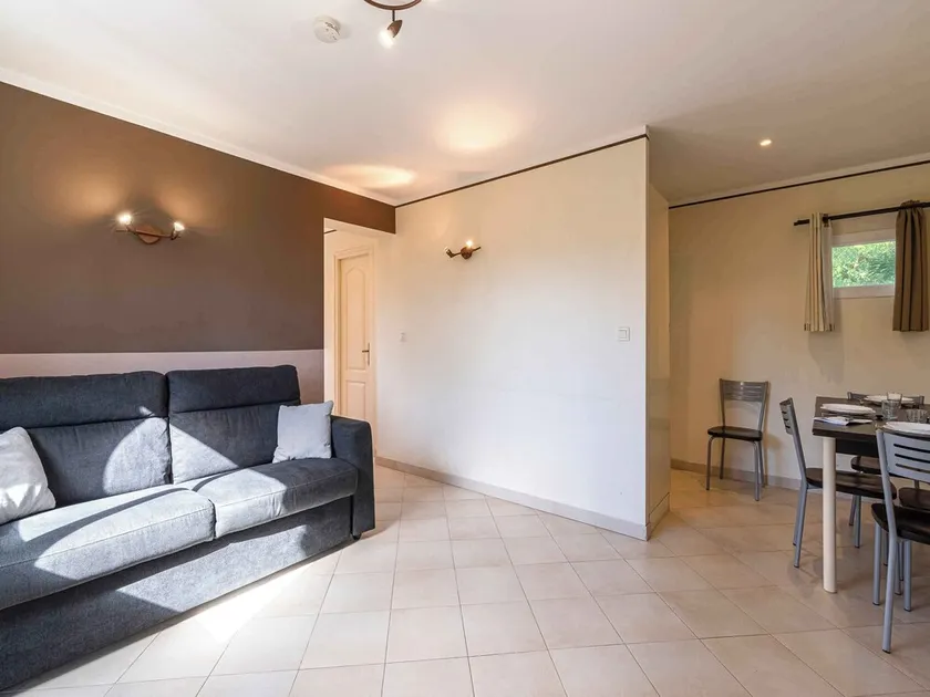 Entre Solenzara & Porto Vecchio | Maison T2 + clim - Image 1