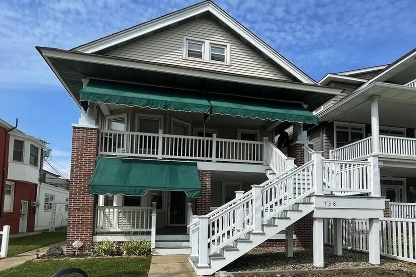 7th & Central-Cozy 2bed/1bath 1st floor condo - Image 1