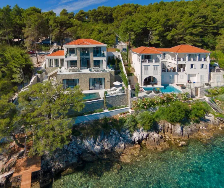 Luxury Villa Silent with Infinity Pool - Image 1