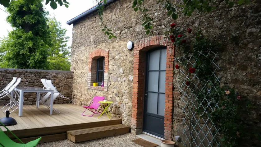 Charming little stone house - sleeps 4 - Port de St Goustan, Auray - Image 1