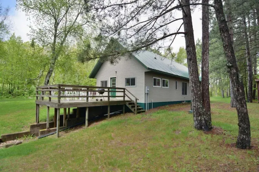 Homestead House ~ Drummond Lake - Image 1
