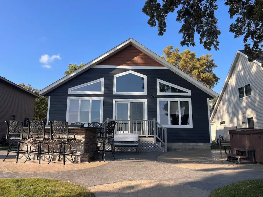 Schönes Seehaus am Eagle Lake - Image 1