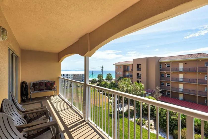☀️Gulf Views-Pet Friendly🐾Across from Beach-Complex Pool-3BR Ciboney 4009☀️ - Image 1