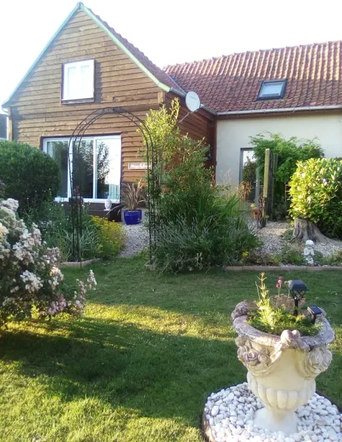 Beautiful Barn Conversion in a quiet village with Restaurant and boulangerie  - Image 1