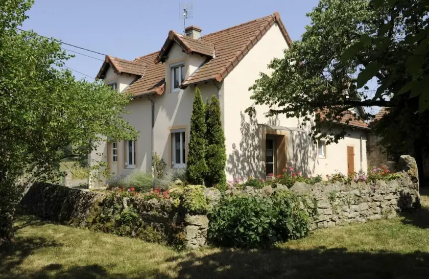 La Roche - Saint-julien-de-civry - Image 1