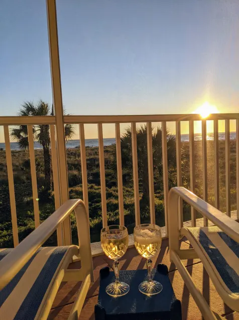 Beach Front Condo Newly Renovated - Image 1