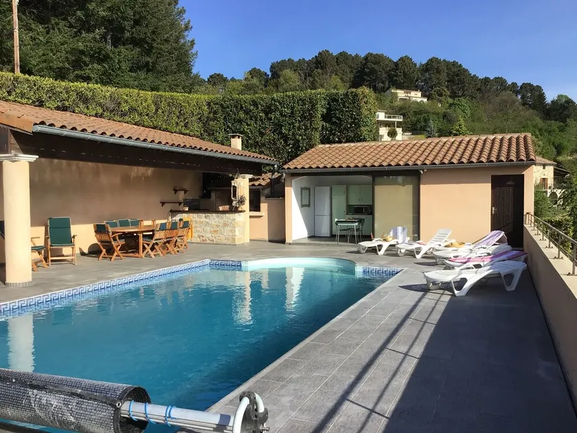 Vacation villa in Ardèche - Image 1