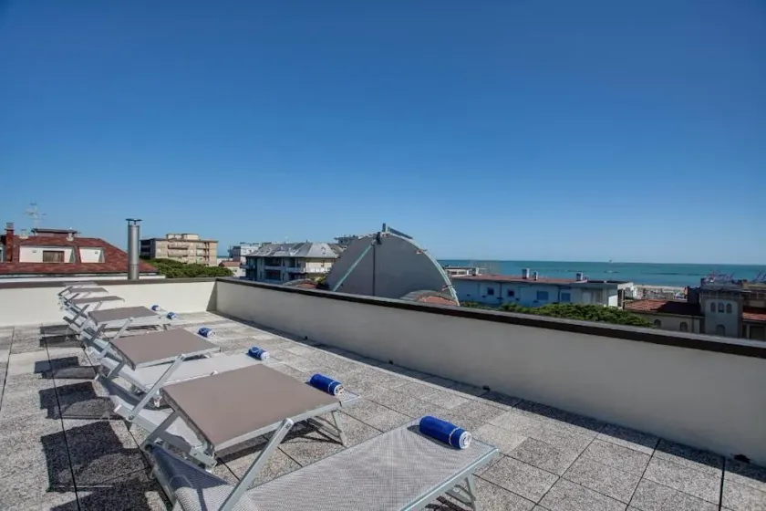 Hotel Zeus - Image 1