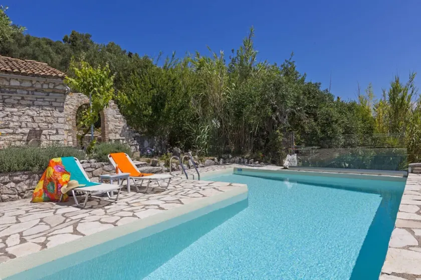 Scirocco & Folitsa Villas - Image 1