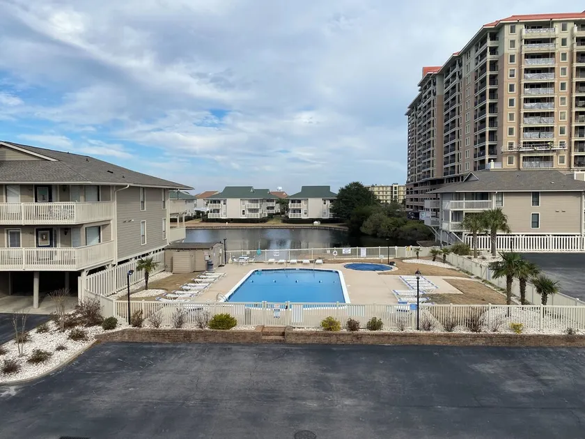 Tilghman Lakes H1 Condo - Image 1