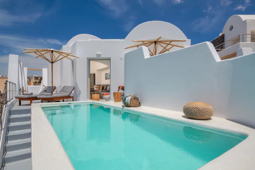 Villa - Sleeps 3 - Private pool-Parking - Image 1