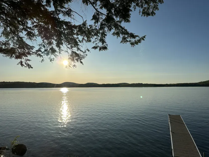 Feriehus med 100 fods privat søfront - Great Fall Getaway !! - Image 1