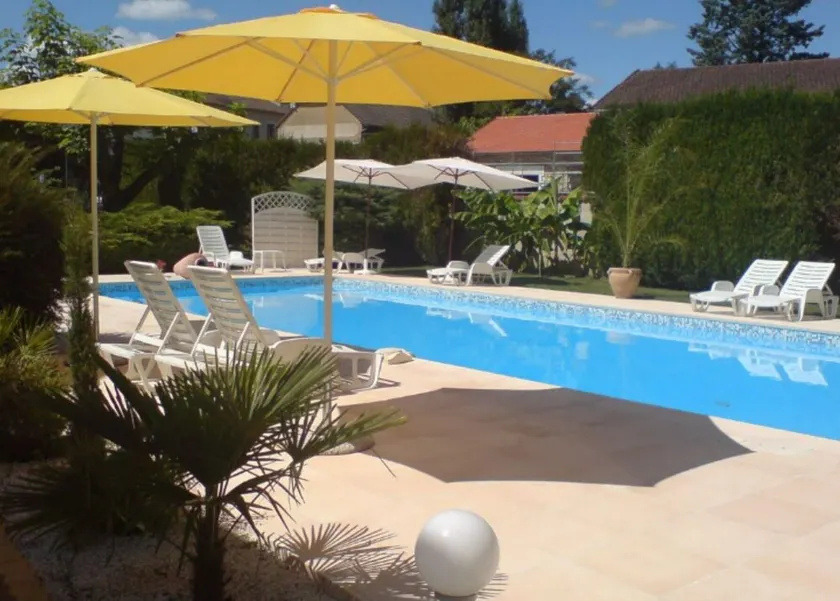 Loue Agréable T2 Avec Piscine 2/4 Pers - Image 1