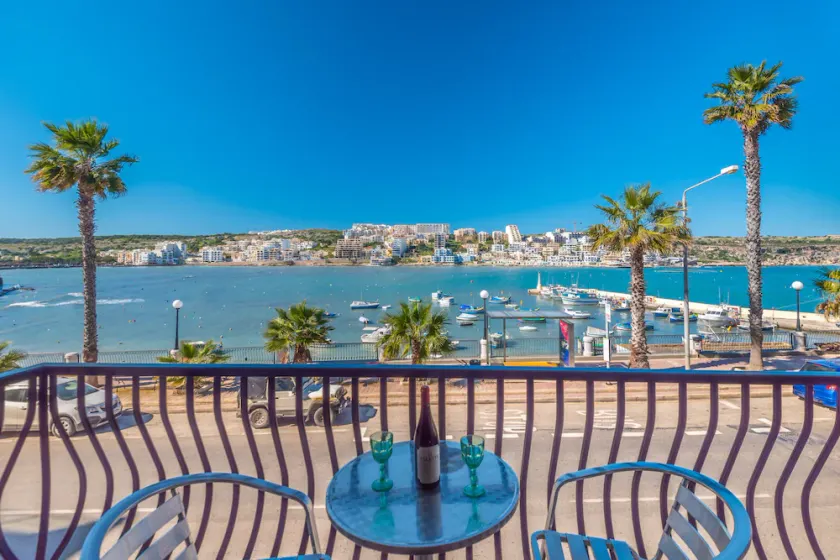 Harbour Lights seafront apartments with panoramic sea views - by Getawaysmalta - Image 1
