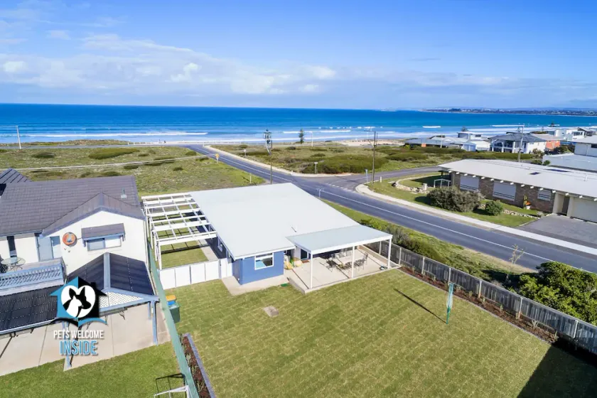 Uncle Tom’s Shack:  Funky Beach Shack with Million Dollar Views, 3BRs & 2 Baths  - Image 1