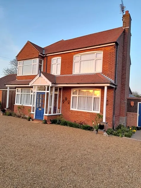Bastwick House B&B - Image 1