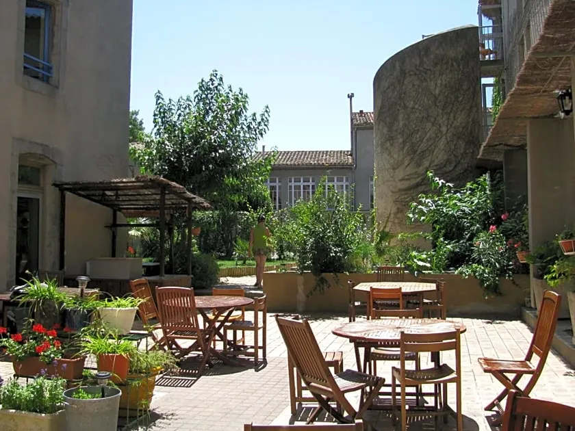 Auberge de Jeunesse HI Carcassonne - Image 1
