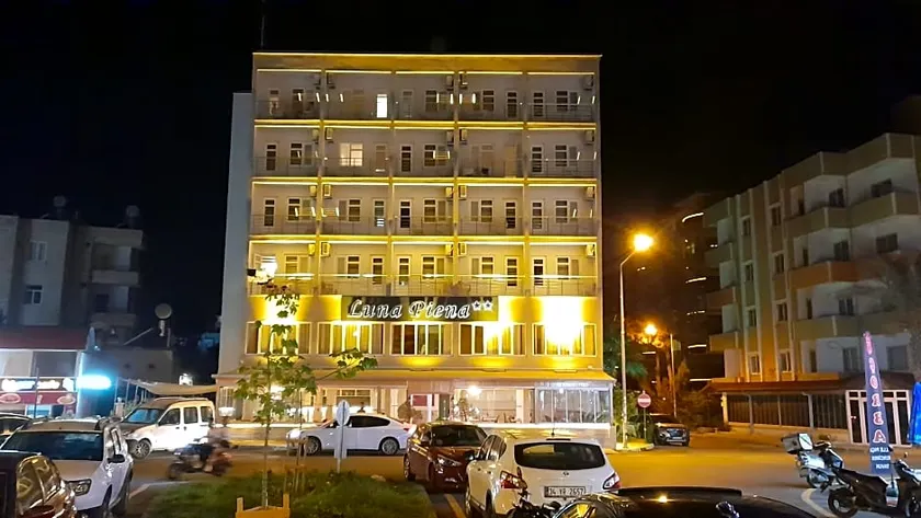 Luna Piena Hotel - Image 1