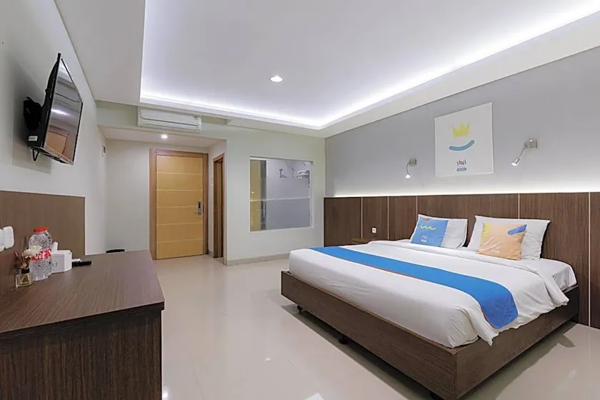 Sans Hotel Rumah Kita Daan Mogot by RedDoorz - Image 1