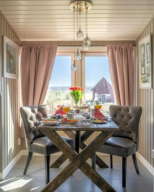 Kinne-Vedum Bed and Breakfast - Image 1