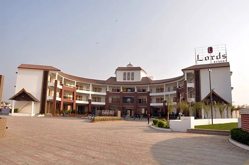 Lords Resort Chotila - Image 1