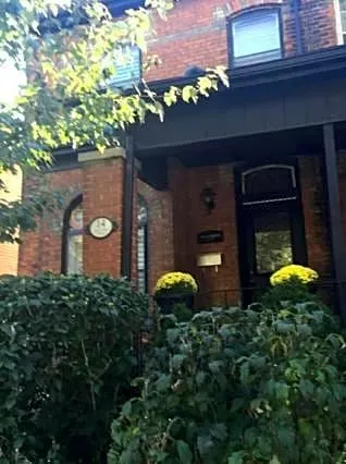 Grey Gardens Hamilton - Image 1
