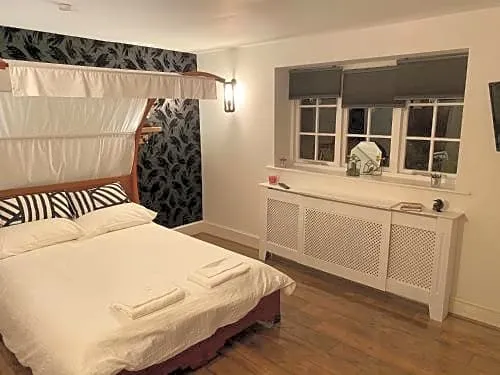 The Raven Suite - Image 1