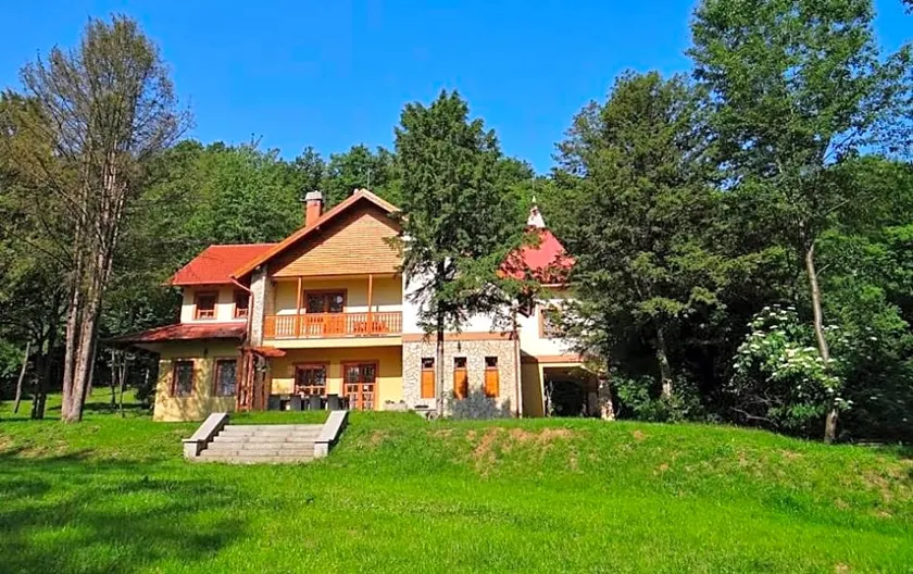 Szelcepuszta Vadaszhaz - Image 1