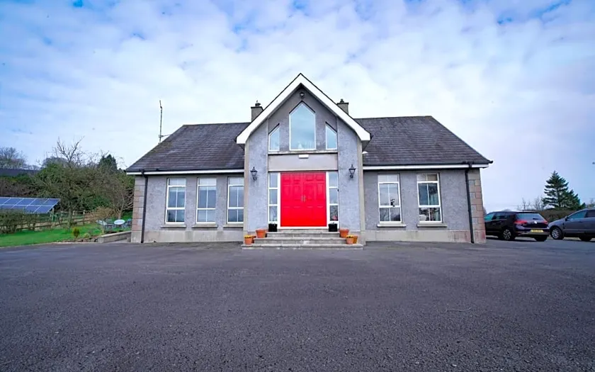 Glenburn Galgorm Bed & Breakfast - Image 1