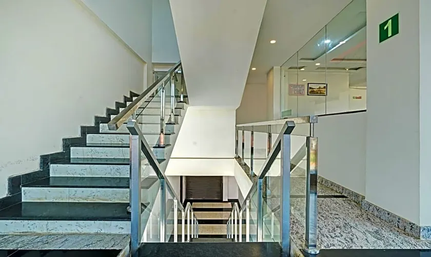 Comfort Inn by OYO - Image 1