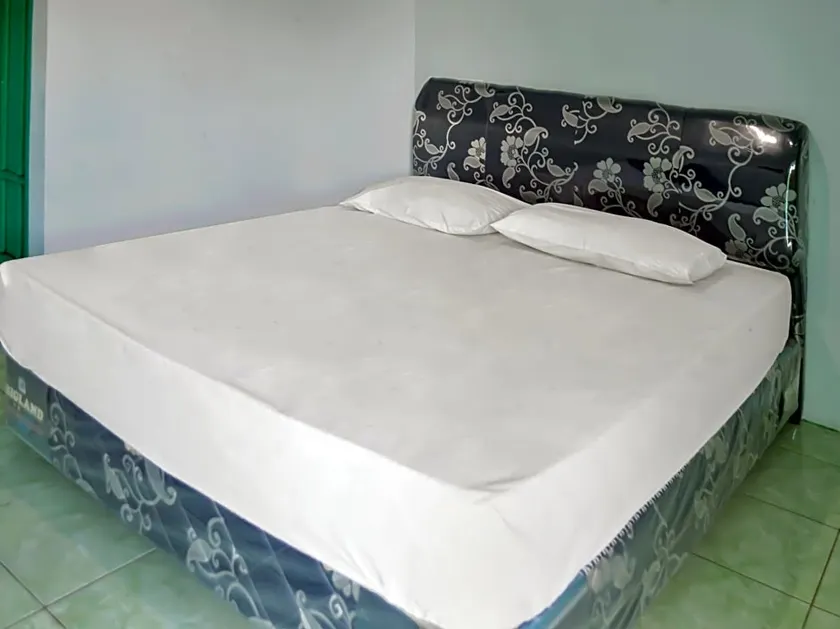 OYO 1745 Guest House Nur Aziziah Syariah 2 - Image 1