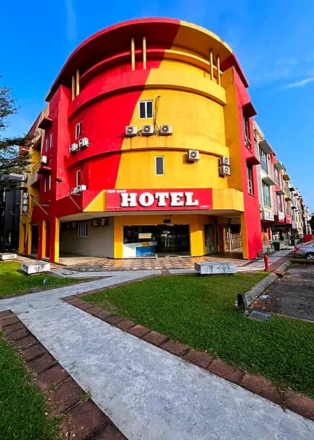 Putra Heights New Wave Hotel - Image 1