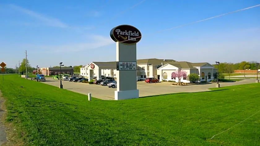 Parkfield Inn - Clinton - Image 1