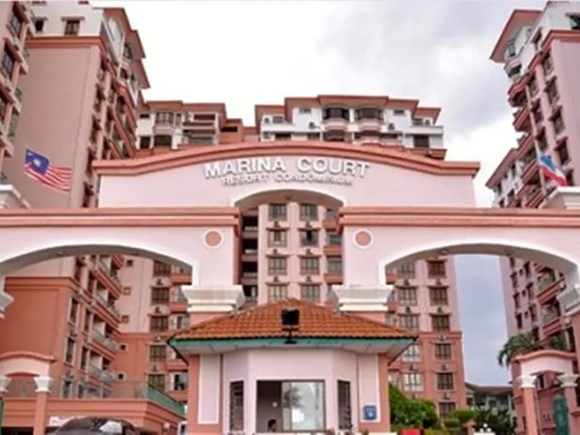 Marina Court 3Bilik2Tandas Apartmen Tengah2 Bandar Maksimum 10 Org Termsk Kanak2 1 Parkir Percuma 2 Kolam Besar - Image 1