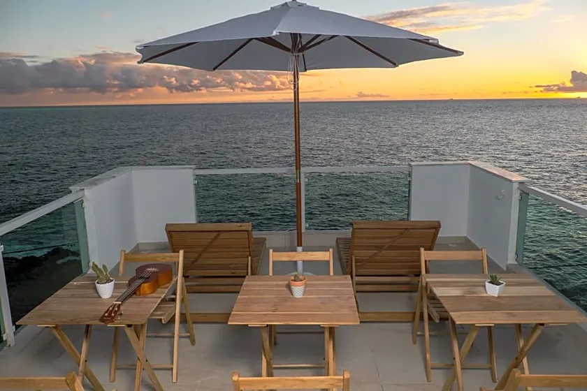 La Plage Salvador - Boutique Hostel - Image 1