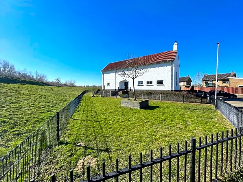 B&B Pompgebouw Aan De Rijn - Image 1