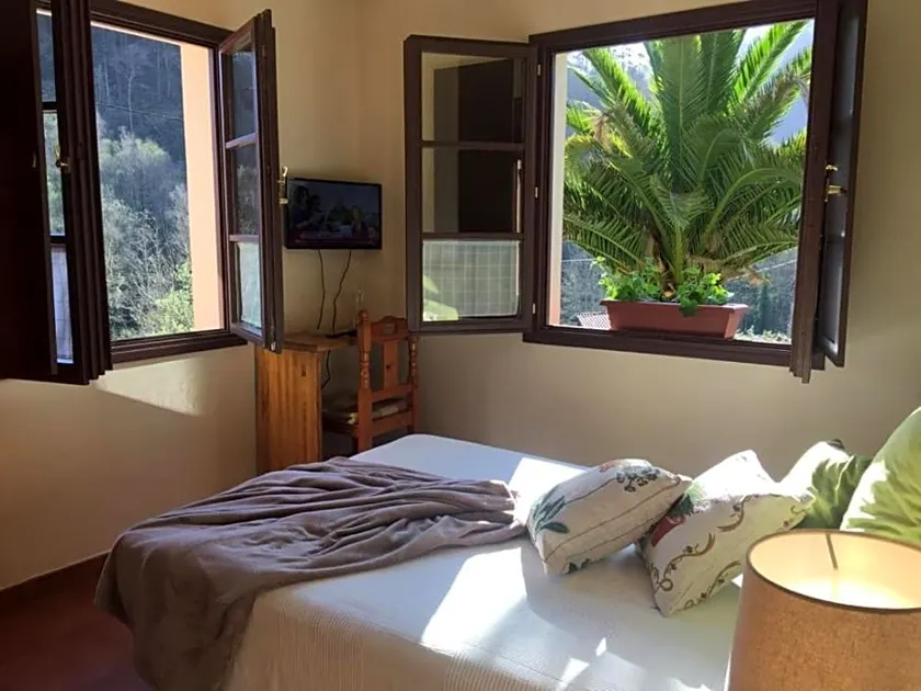 Hotel peñacabrera 2 - Image 1