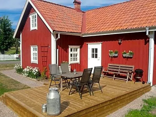 Lillstugan Tuna Vimmerby - Image 1