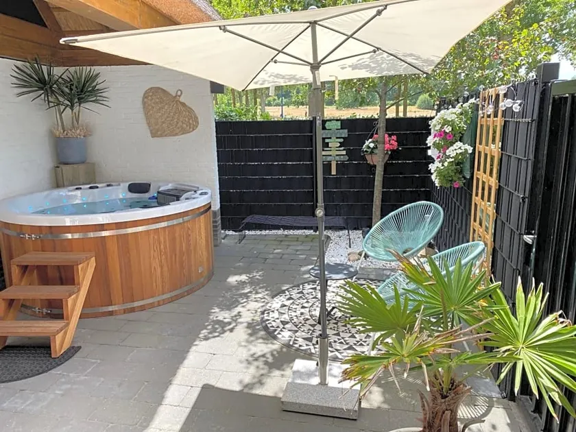 Vakantiehuisje op toplocatie met gratis jacuzzi - Image 1