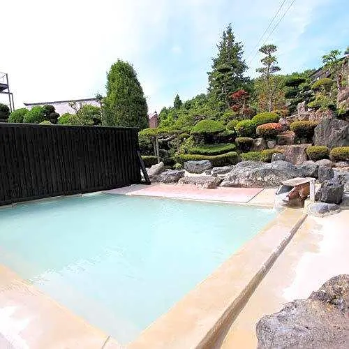 Nakanosawa Onsen Hanamiya Ryokan - Image 1