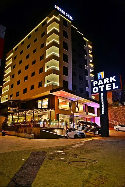 61 Park Hotel - Image 1