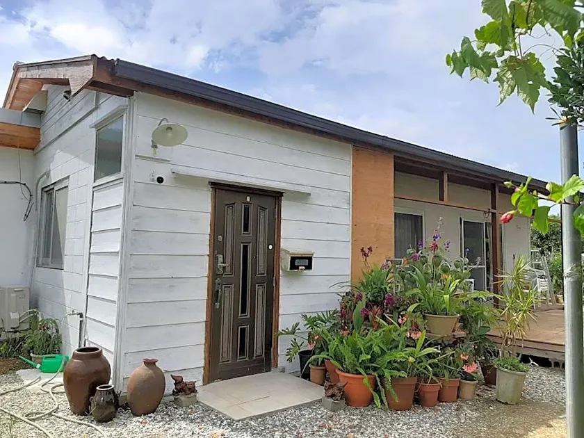 Guest House HIBISCUS - Image 1