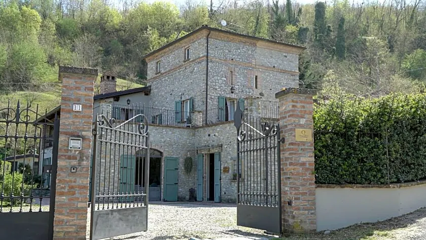 Villa Gavazzini, meravigliosa Residenza d'Epoca con Torre Medievale - Image 1