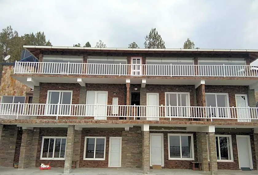 Kasar Rainbow Yoga Retreat - Image 1
